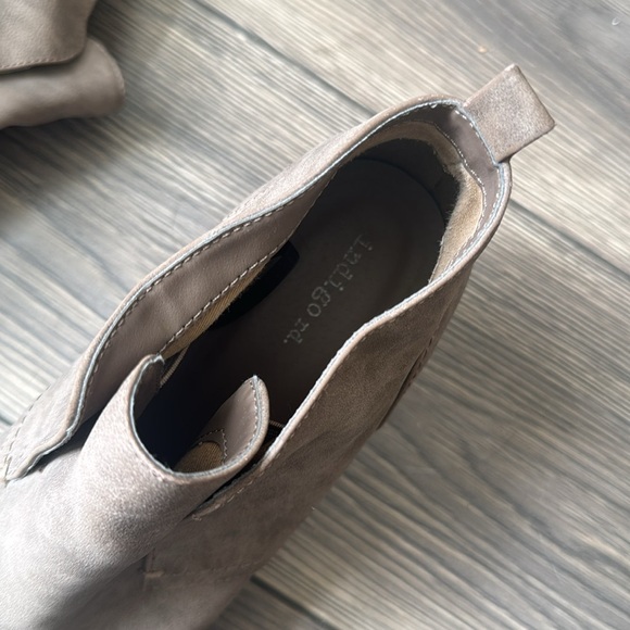 Brown Indigo Rd. Booties size 9.5 - Picture 5 of 10